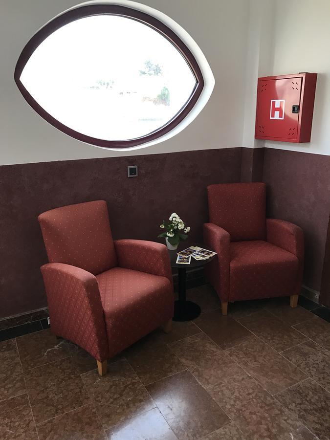 Compass Aparthotel Dobra Voda Eksteriør bilde